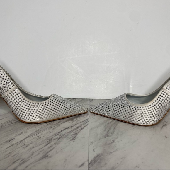 Schutz Lou Crystal Pointy Toe Pump 8B - Picture 7 of 16